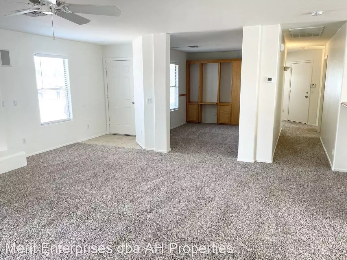 2106 W ALTA VISTA RD photo 5
