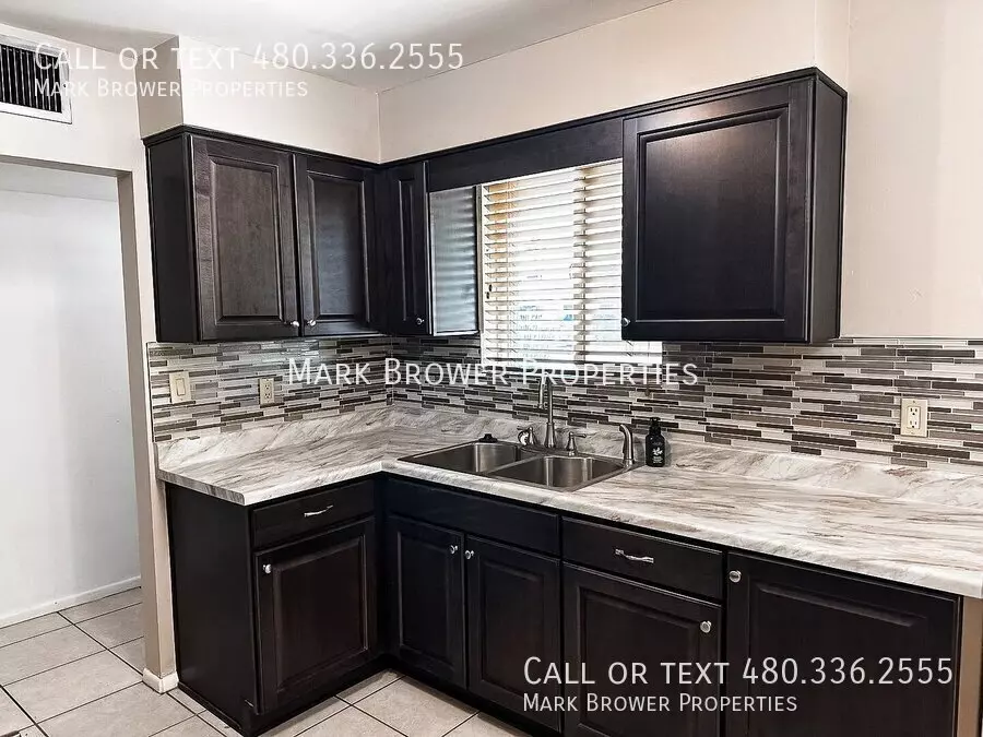 2114 West Myrtle Avenue, Phoenix, AZ 85021 photo 2