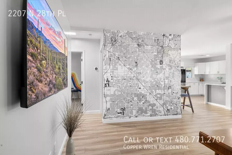 2207 North 28th Place, Phoenix, AZ 85008 photo 3