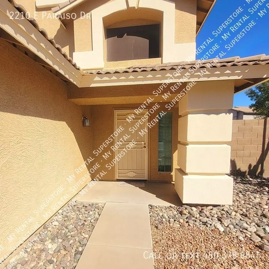 2210 E PARAISO Drive photo 2