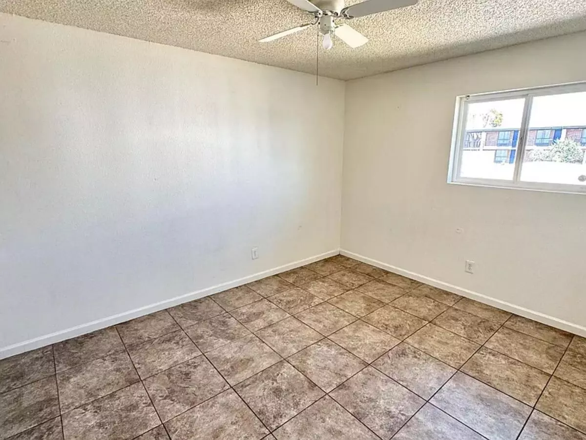 Casita Robles Apartments photo 3