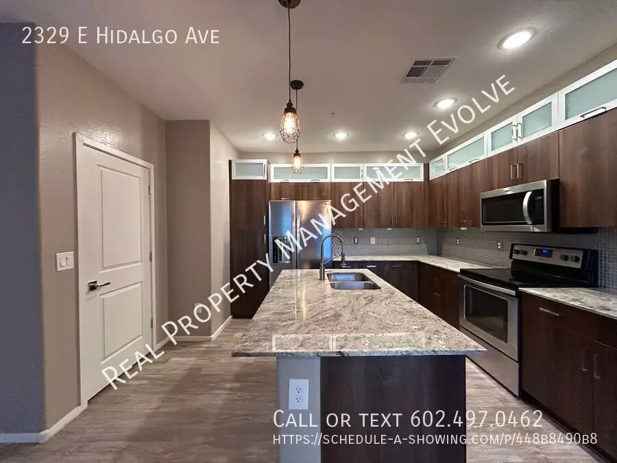 2329 East Hidalgo Avenue, Phoenix, AZ 85040 photo 4