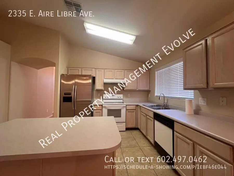 2335 East Aire Libre Avenue, Phoenix, AZ 85022 photo 3