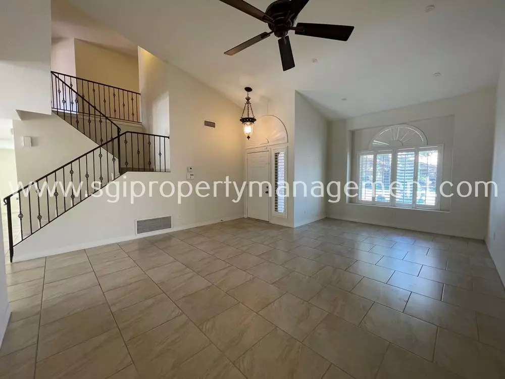2427 East Taxidea Way, Phoenix, AZ 85048 photo 4