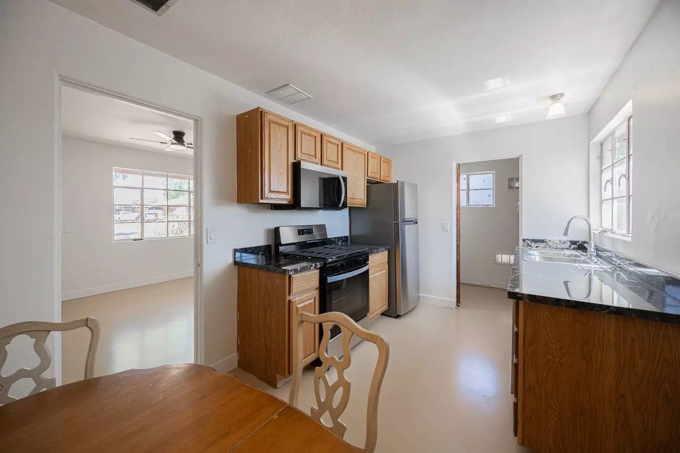 2449 E Fairmount Ave Phoenix, AZ 85016 photo 5