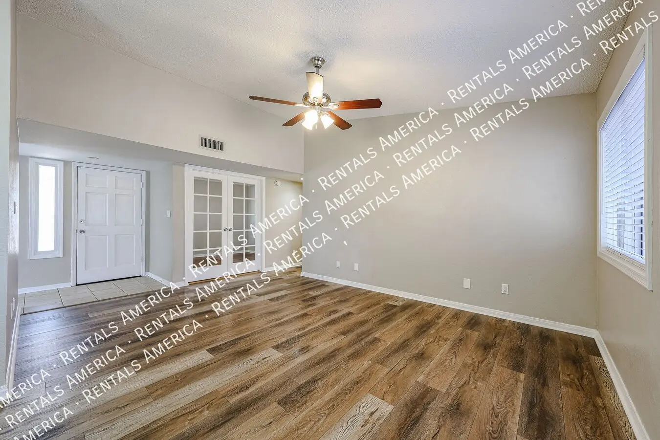 2507 W Greenway Rd photo 5