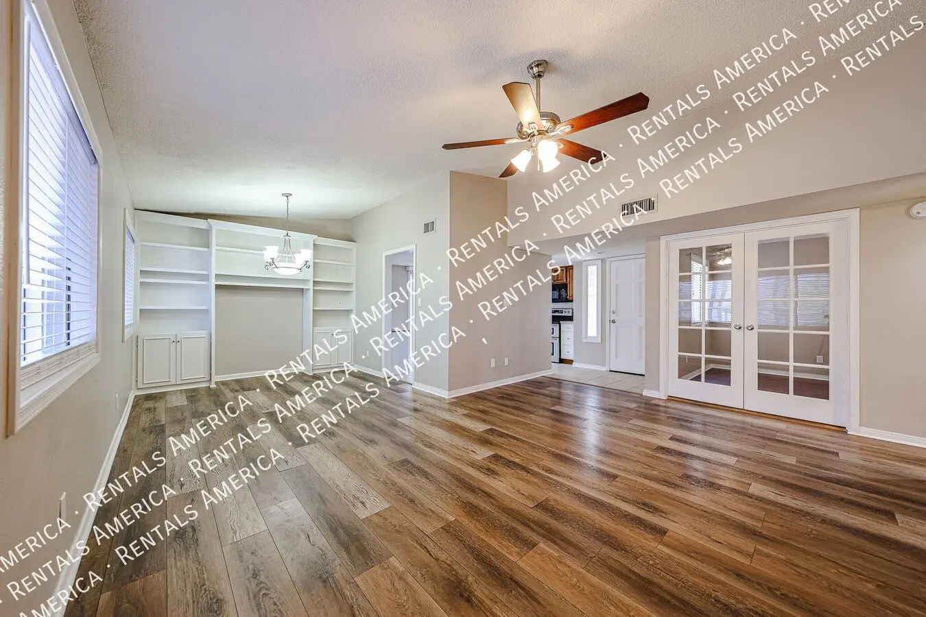 2507 W Greenway Rd photo 3