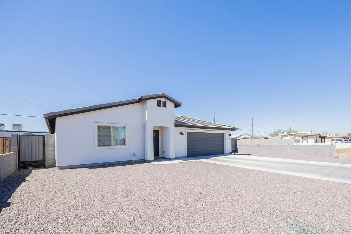 2547 E Illini St Phoenix, AZ 85040 photo 5