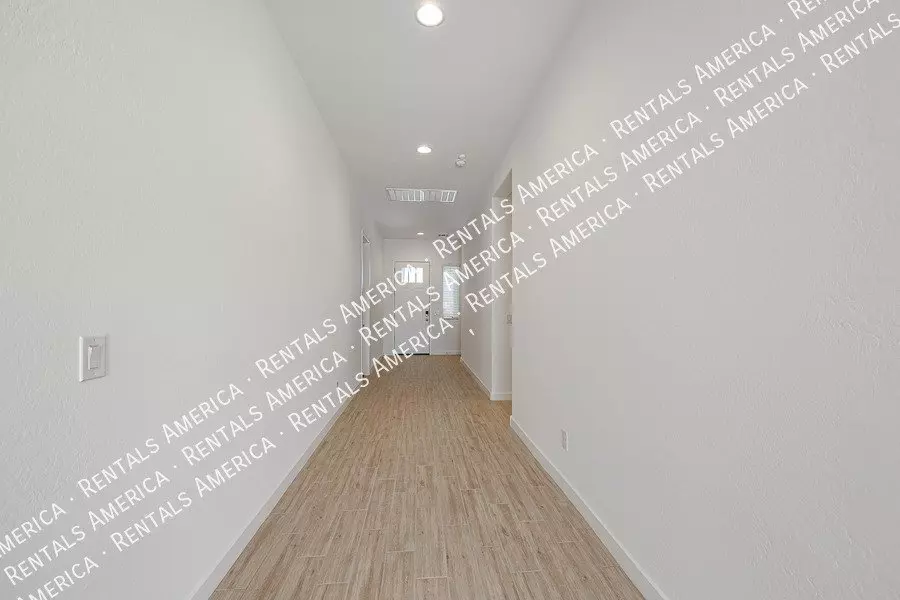 2631 West Pecan Road, Phoenix, AZ 85041 photo 3