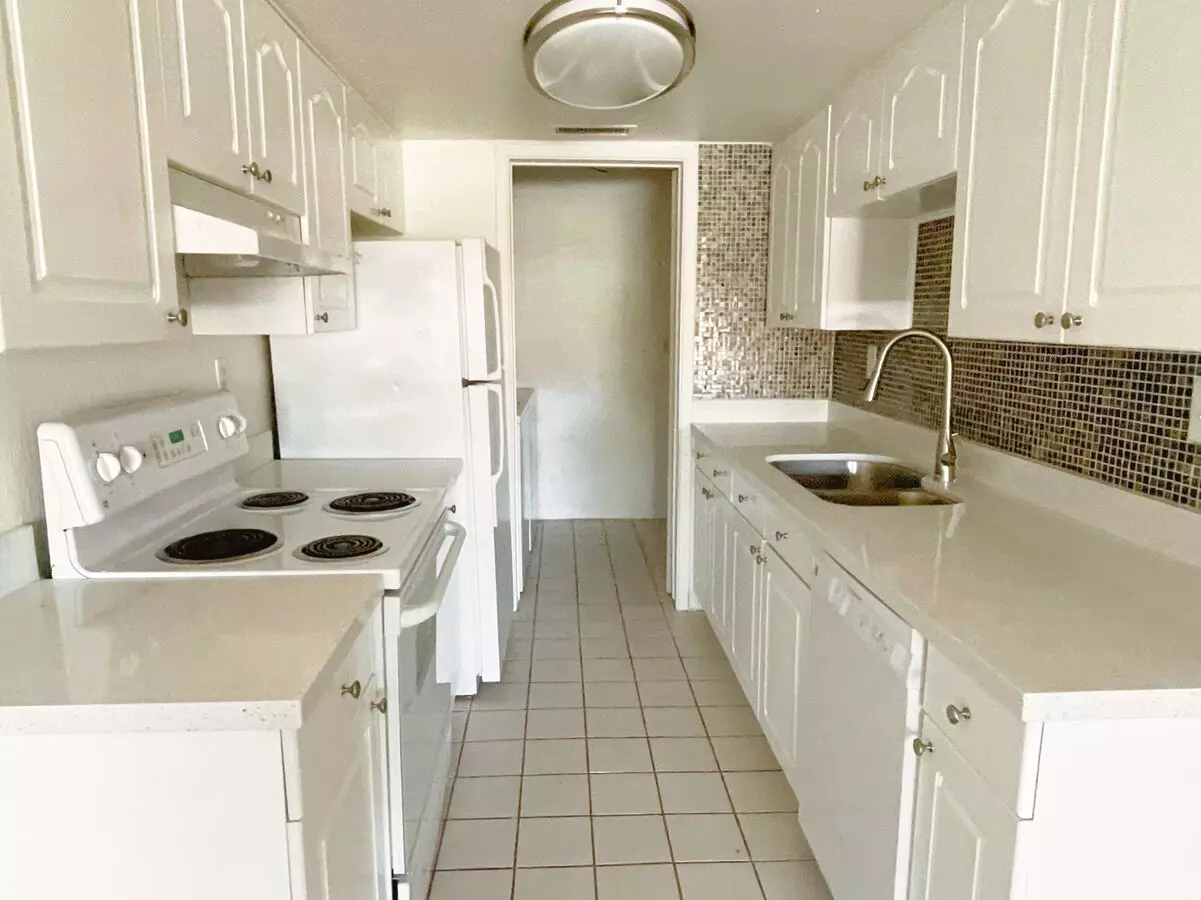 2bd, 1ba Phoenix Cono W/ Community Pool And Spa! photo 2