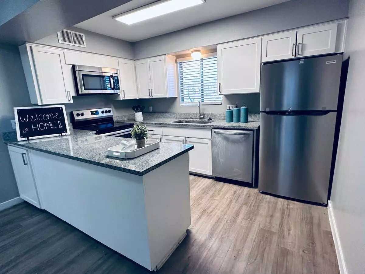 Station 19 Apartments photo 2
