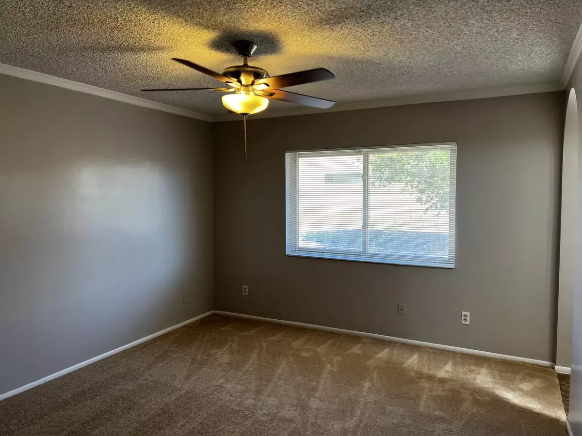 3424 W Aire Libre Ave photo 4