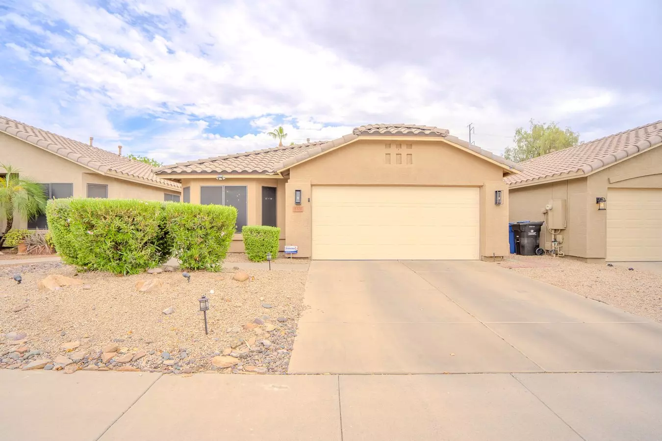 3321 E Blackhawk Dr Phoenix, AZ 85050 photo 3