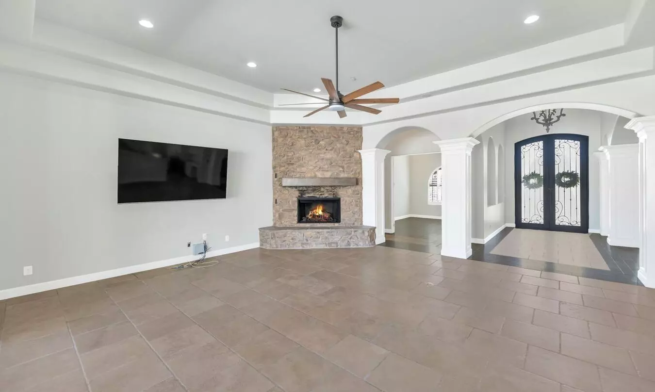 3324 East Suncrest Court, Phoenix, AZ 85044 photo 3