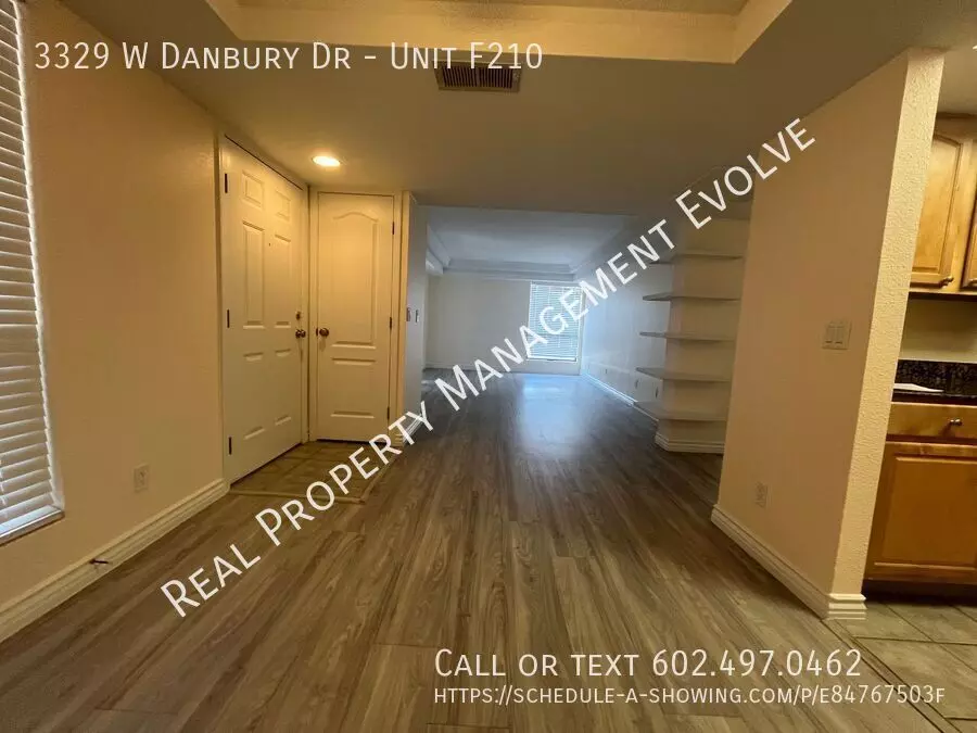 3329 W DANBURY Drive photo 5