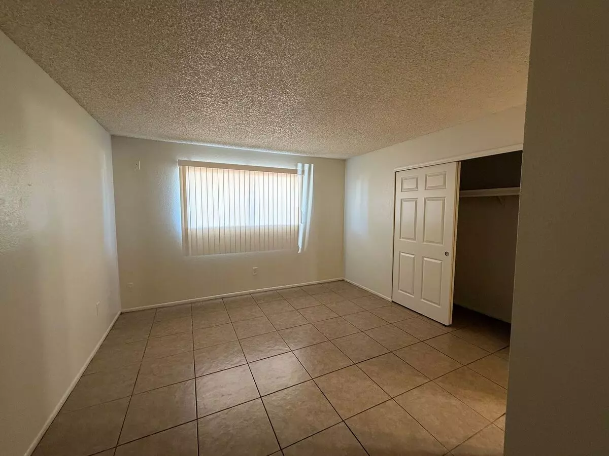 3363 West Harmont Drive, Phoenix, AZ 85051 photo 3