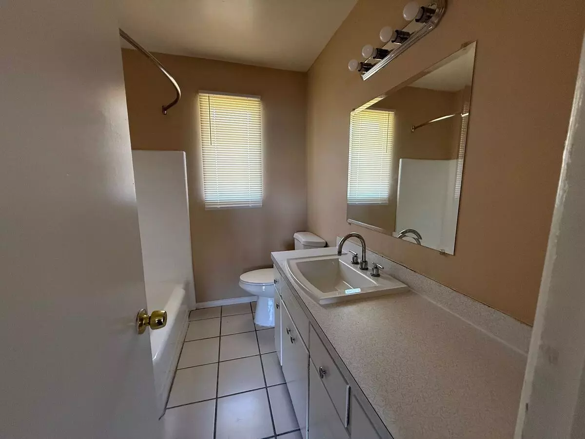 10430 North 37th Avenue, Phoenix, AZ 85051 photo 5
