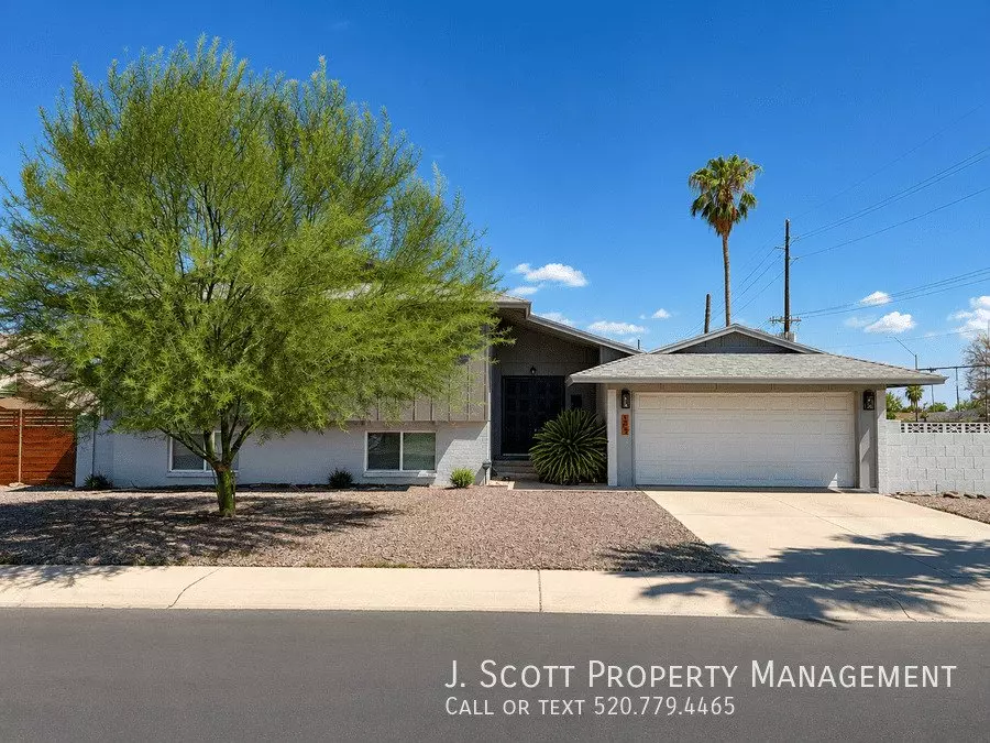 3459 W Evans Dr photo 2