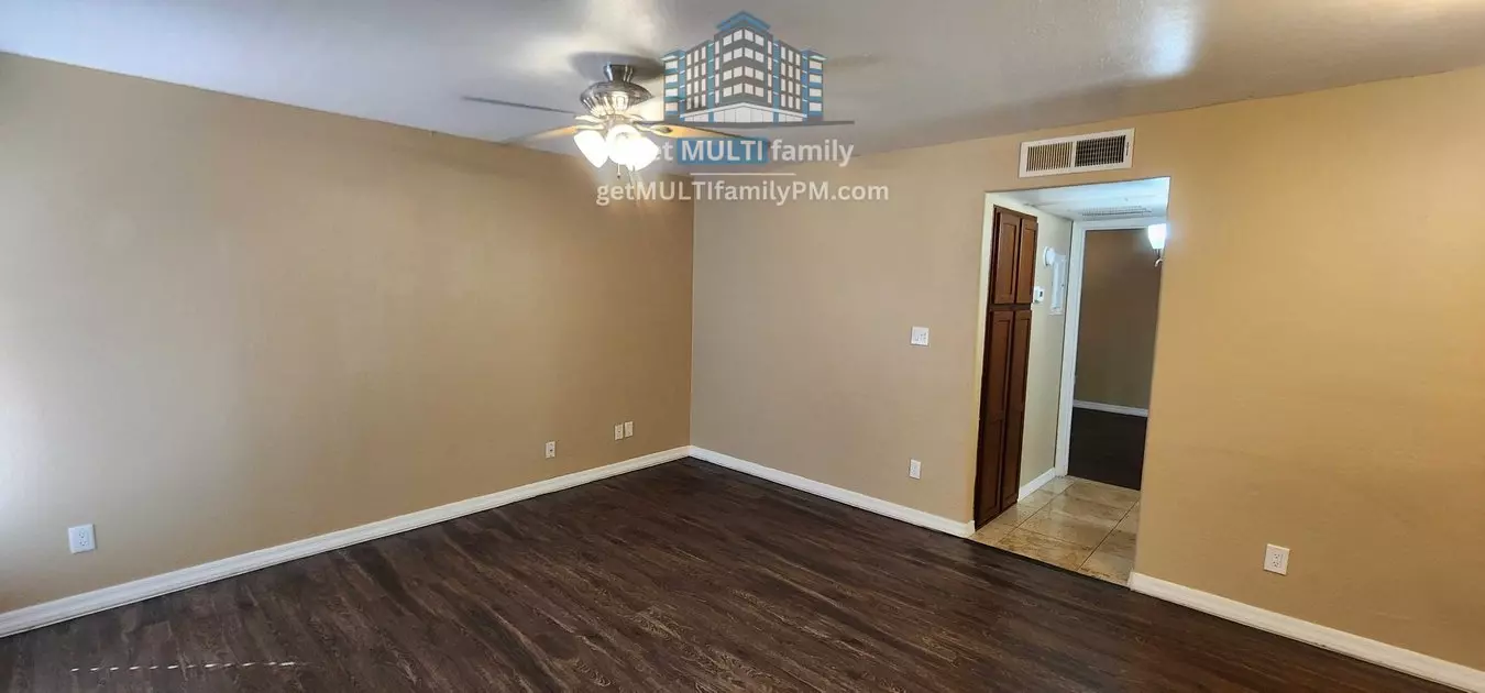 Mountain Ridge Condominiums photo 4