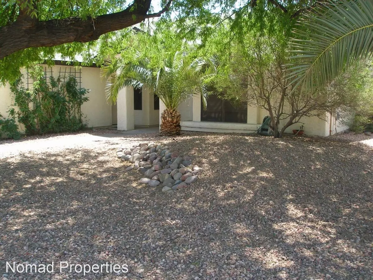 3951 E Waltann Ln photo 4