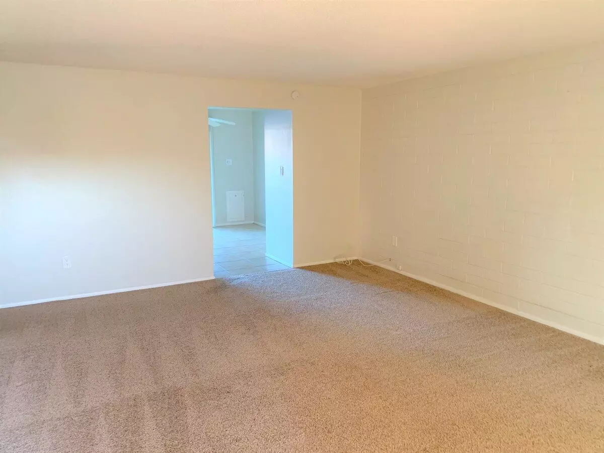 3Bd 2Ba Sinlge Level Central Phoenix Home! photo 3