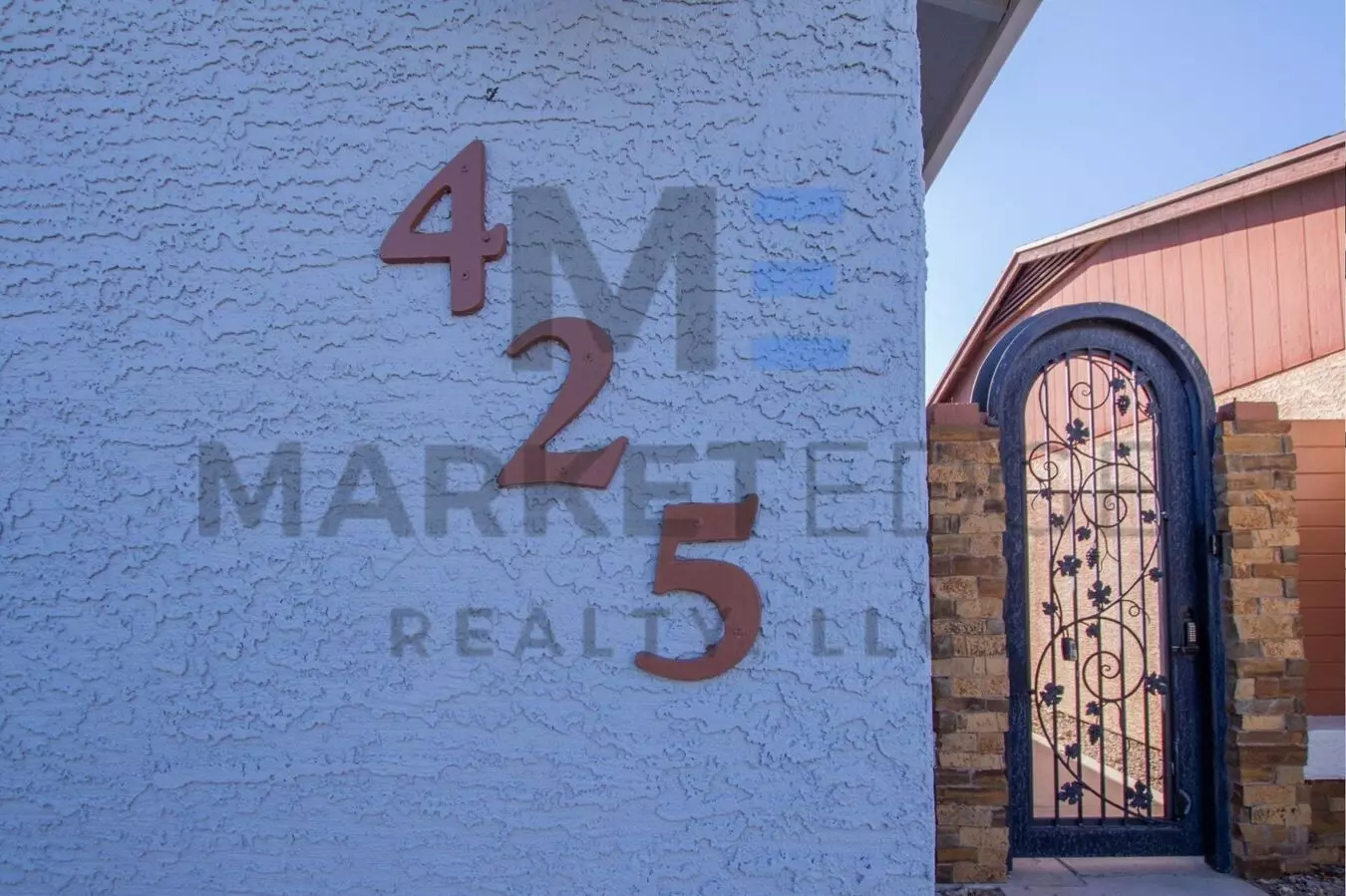 425 E Marco Polo Rd photo 4
