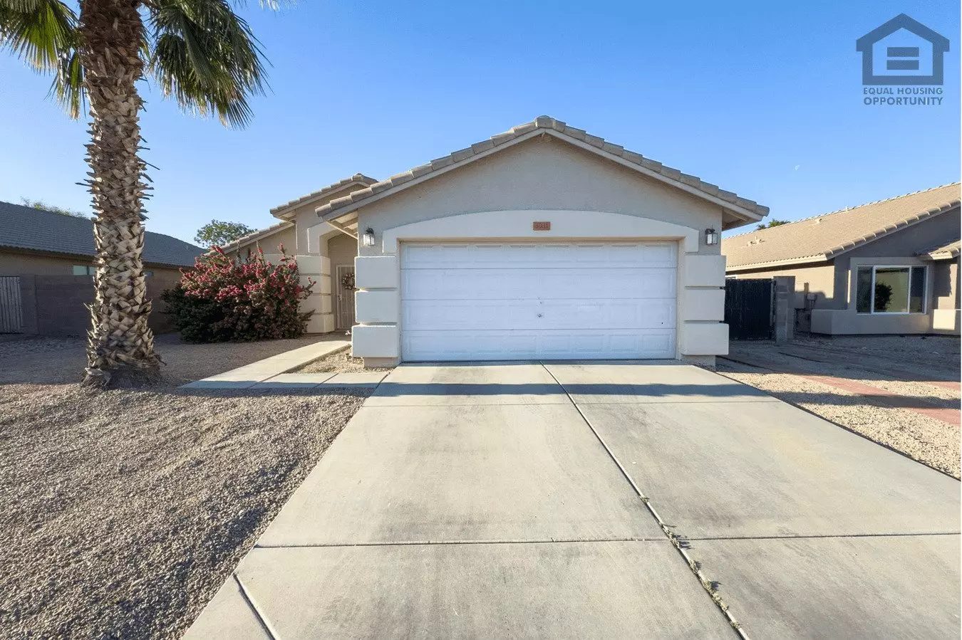 3Bed House At Deer Valley Rd/35th Ave! Move-in Ready On 08/13/2026! – Rv Gate! photo 2