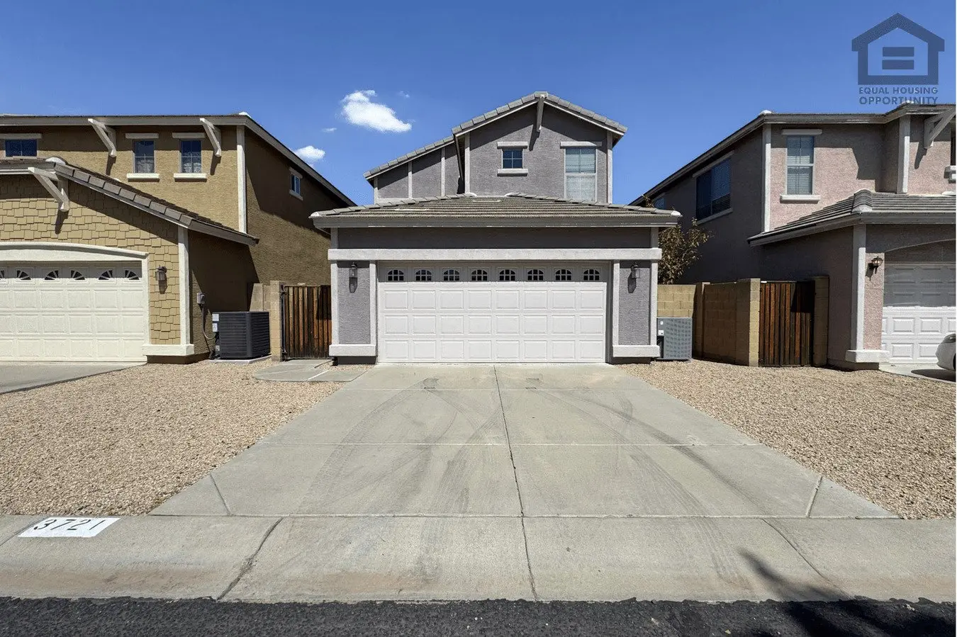 3721 E Kerry Ln photo 3