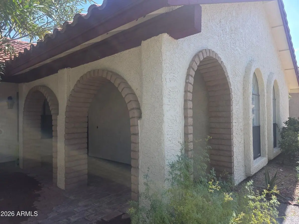 3br/2ba Ahwatukee Home With Private Pool &amp; 2-car Garage — $2,700/mo photo 3