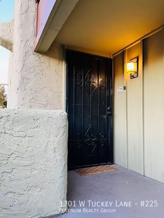 1701 W Tuckey Ln Phoenix, AZ 85015 photo 3