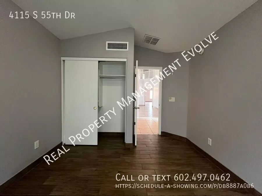 4115 South 55th Drive, Phoenix, AZ 85043 photo 5