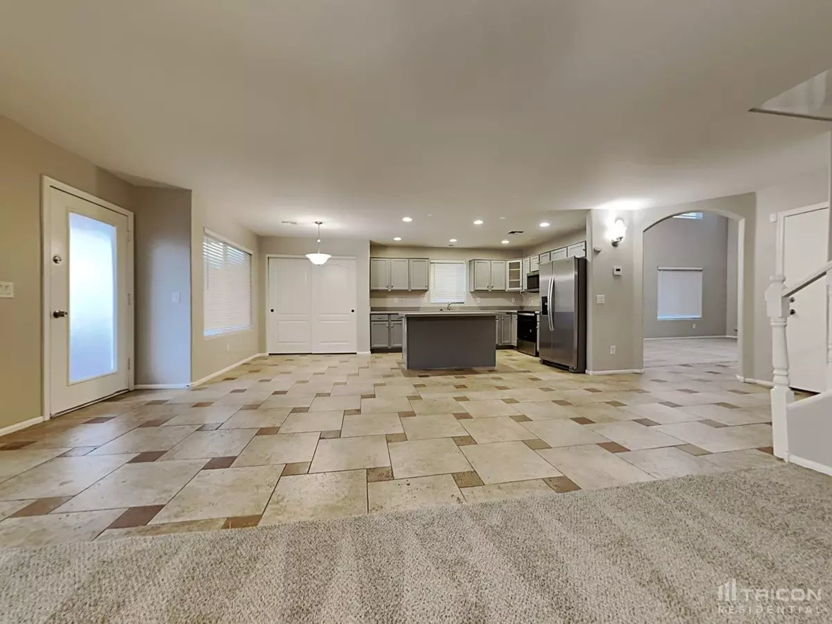 4121 South 56th Drive, Phoenix, AZ 85043 photo 2