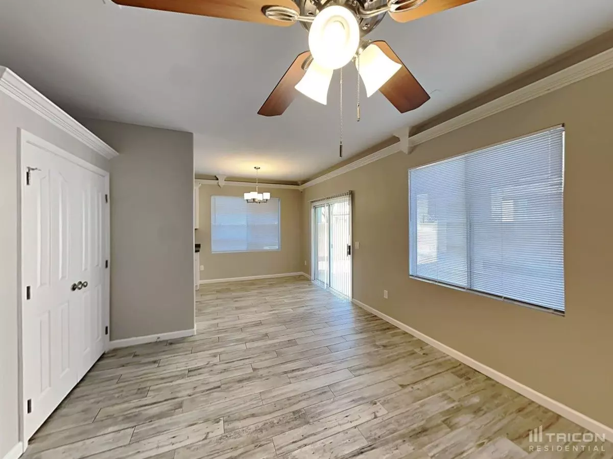 4218 West Carter Road, Phoenix, AZ 85041 photo 2