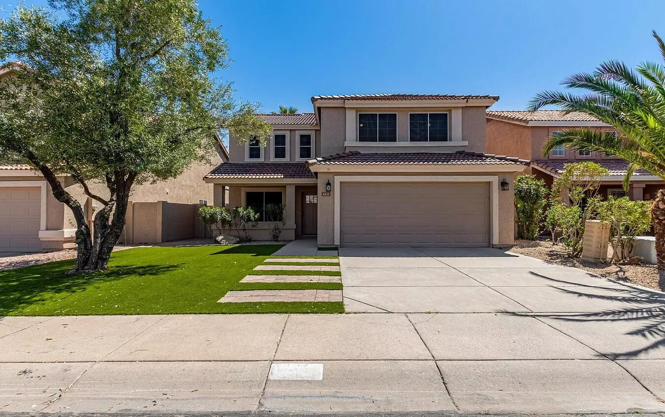 4233 E Raven Rd Phoenix, AZ 85044 photo 3