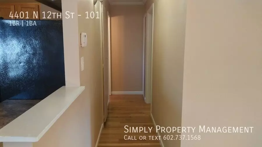 1 Bed  1 Bath Apartment in Downtown Phoenix photo 2