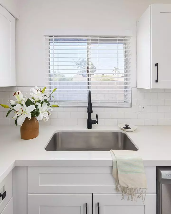 #1040-Madison Place LLC photo 4