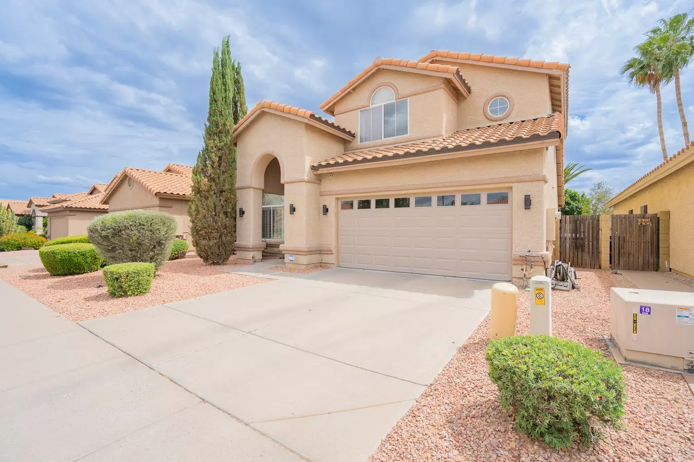 4613 E Desert Cactus St Phoenix, AZ 85032 photo 2