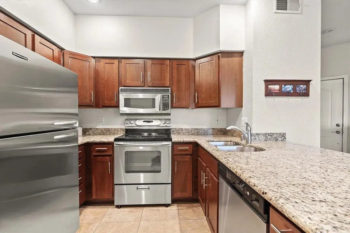 4848 N 36th St Phoenix, AZ 85018