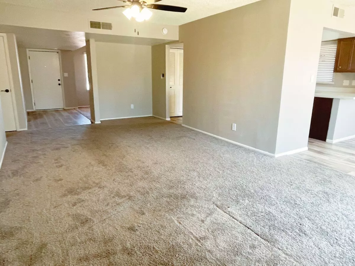 2243 W Mcrae Way photo 4