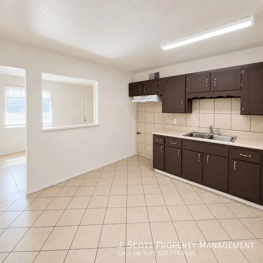5437 S 14th Way photo 5