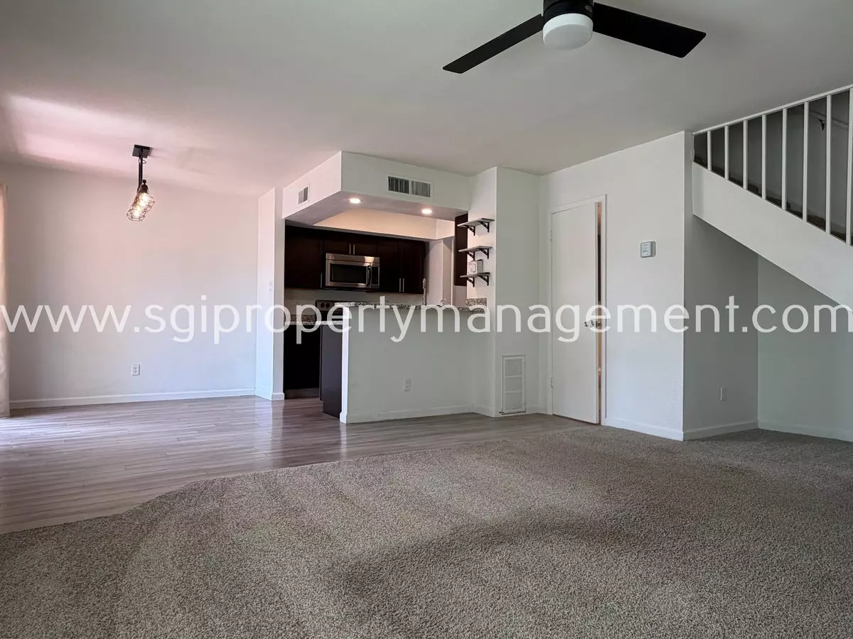 730 E Eugie Ave photo 2