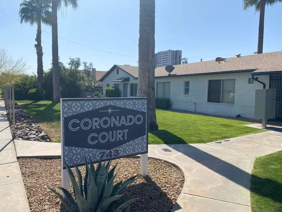 Coronado Court photo 3