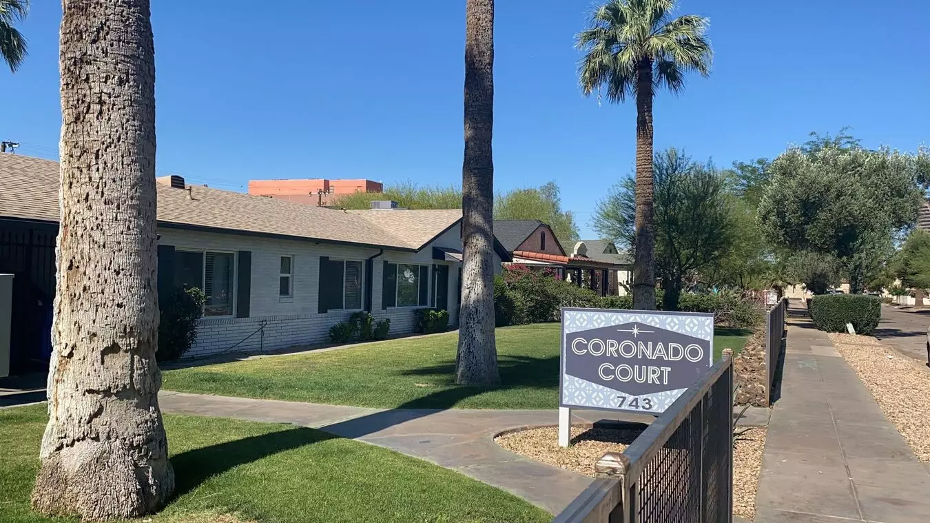 Coronado Court photo 3
