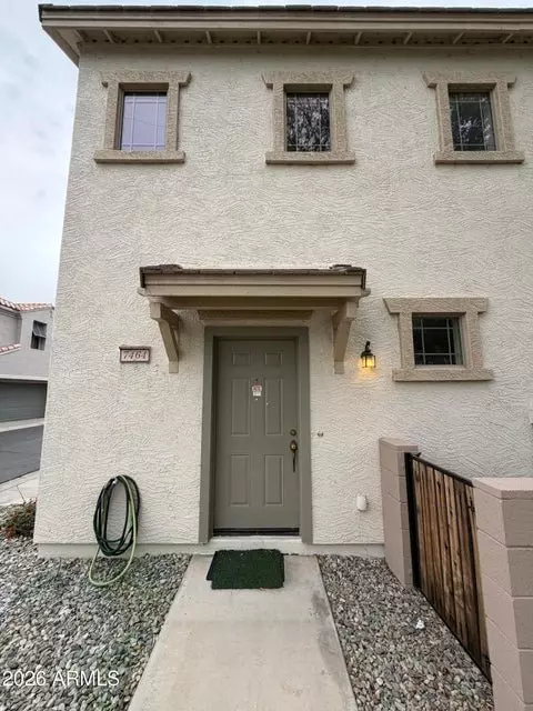 7464 S 31st Pl photo 4