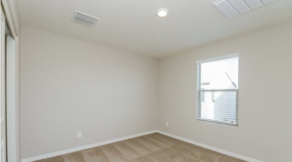 8223 W Odeum Ln photo 5