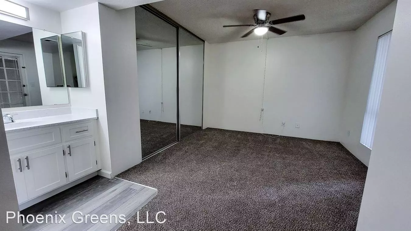The Greens Apartments photo 4