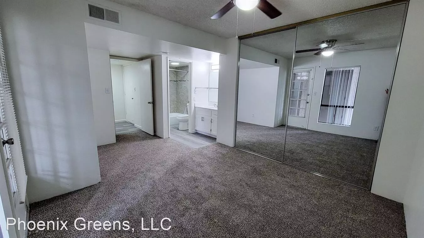 The Greens Apartments photo 2