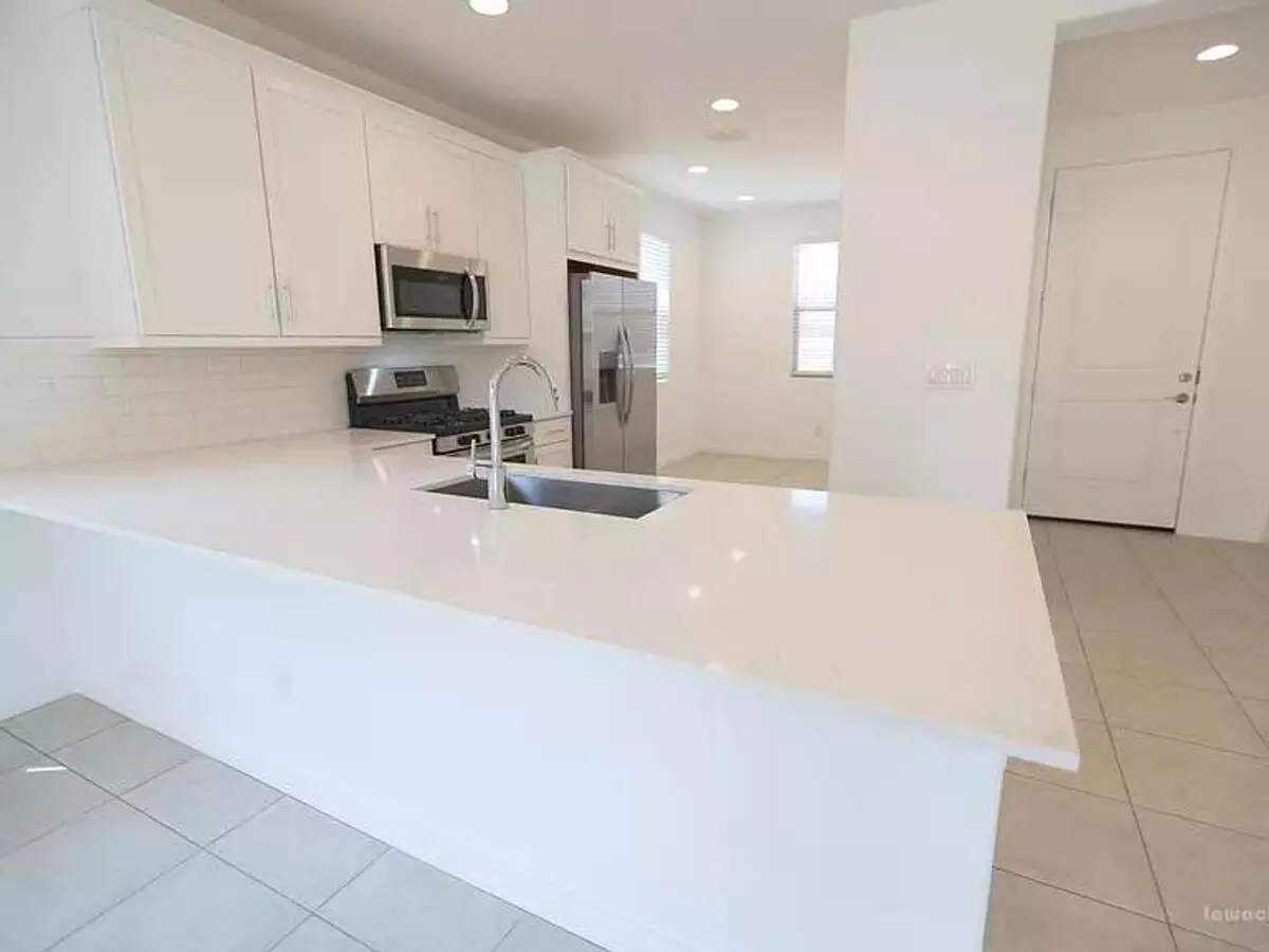 House for Rent in Phoenix photo 2