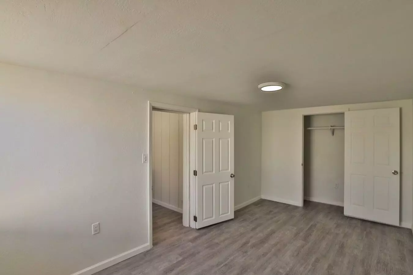 102 E Hatcher Rd Phoenix, AZ 85020 photo 3