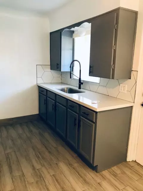 1401 West Clarendon Avenue, Phoenix, AZ 85013 photo 3